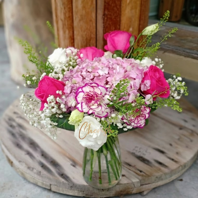 MD11 - Blooming Mother's Day Flower In Vase