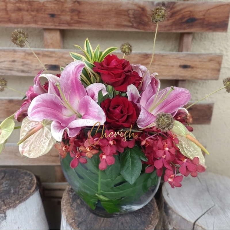 MD17 - Enchante Mother's Day Flower