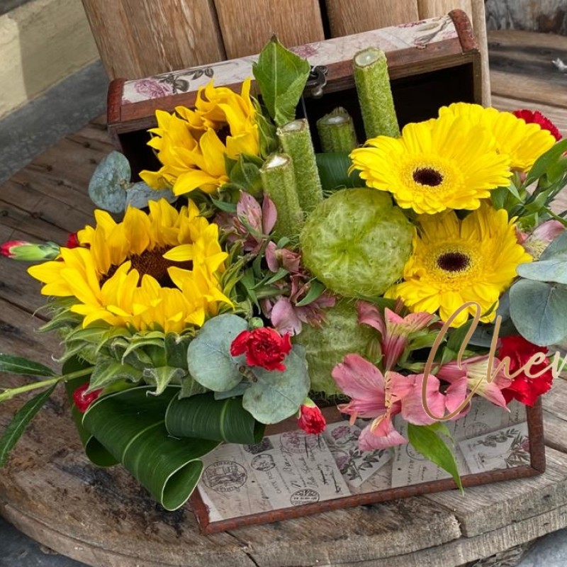 DAD09 - CHEERFUL LOVE Father's Day Flower Arrangement