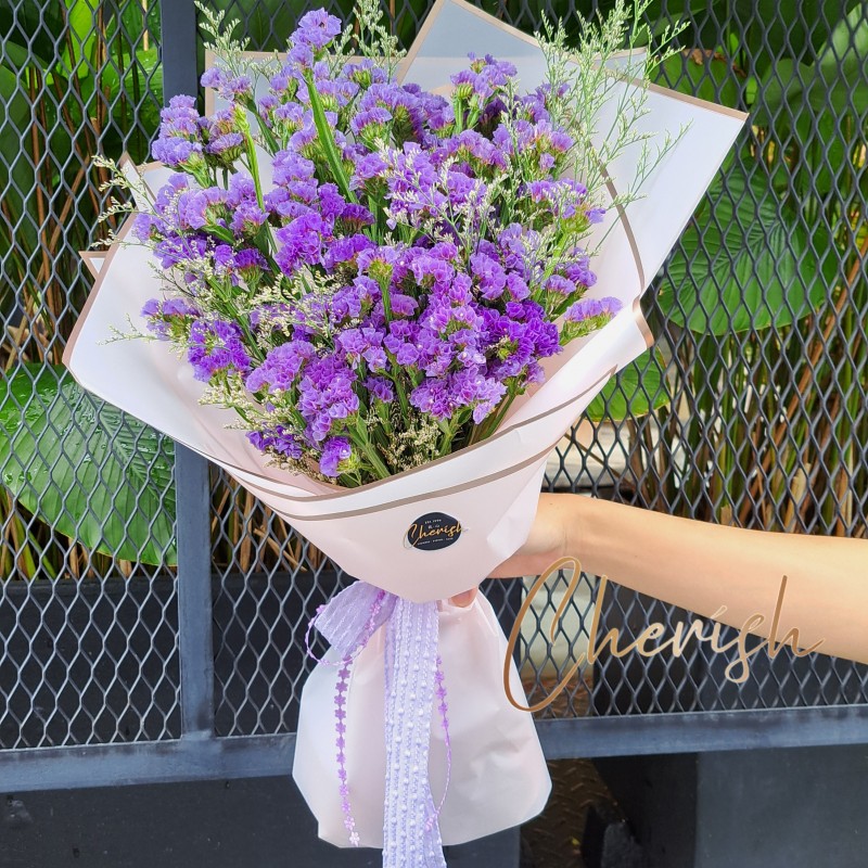 520-10 - Everlasting Purple Statice Hand Bouquet