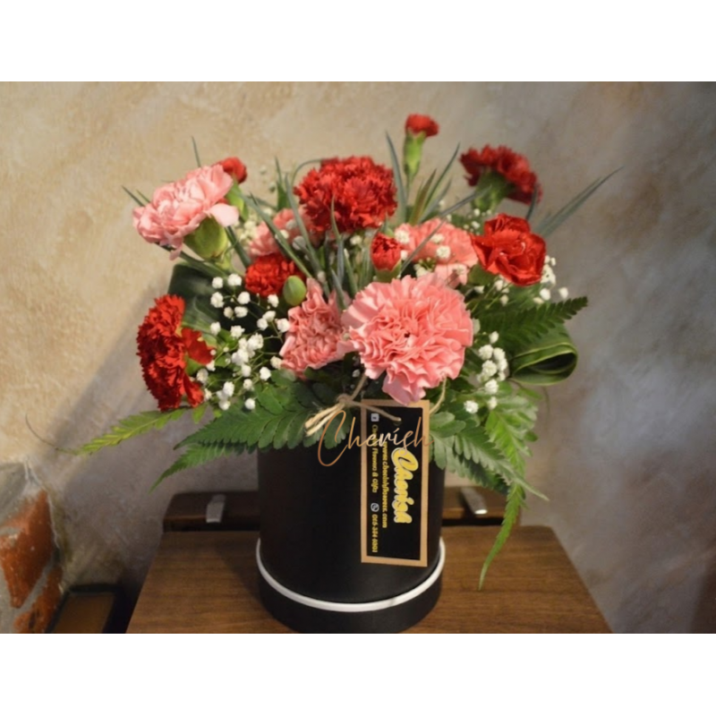 MD13 - Gentle Love Carnation Mother's Day Flower Box MD13 - Gentle Love Carnation Mother's Day Flower Box