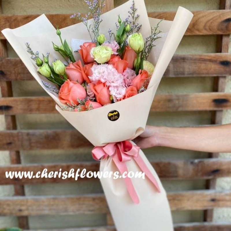 ILU03 - Peach Sorbet Luxury Bouquet