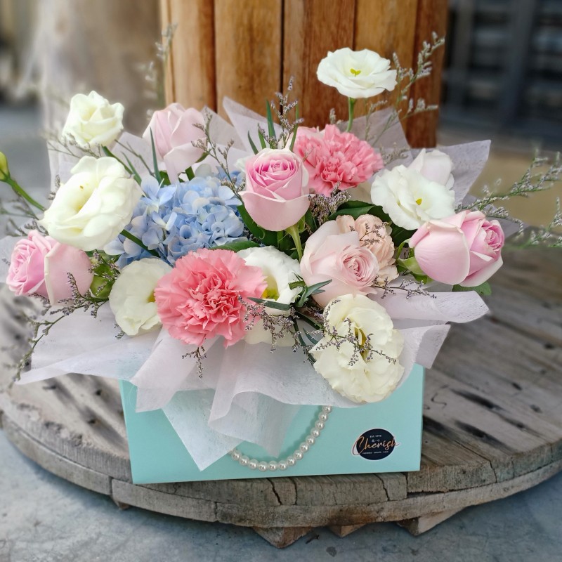 QX08 - Blue Bag Rose